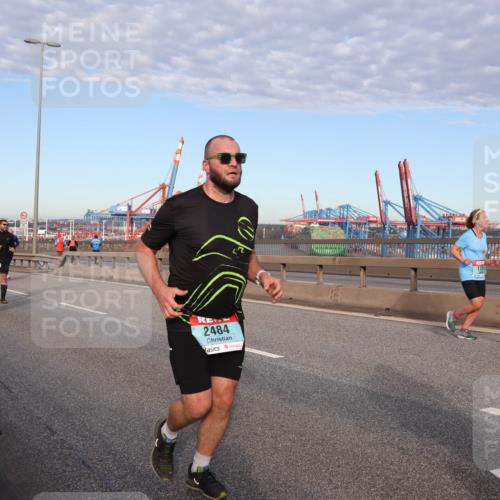 03.10.2024 - Köhlbrandbrückenlauf Matties Gatica Varas http://msf.ph/oto/7219087 03.10.2024 09:41:24 Position 2 2484 meine-sportfotos.de