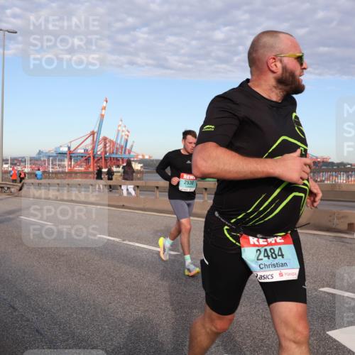 03.10.2024 - Köhlbrandbrückenlauf Matties Gatica Varas http://msf.ph/oto/7219099 03.10.2024 09:41:24 Position 2 1160, 2530, 2484 meine-sportfotos.de