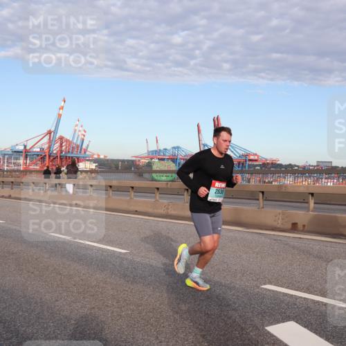 03.10.2024 - Köhlbrandbrückenlauf Matties Gatica Varas http://msf.ph/oto/7219113 03.10.2024 09:41:25 Position 2 1168, 2530 meine-sportfotos.de