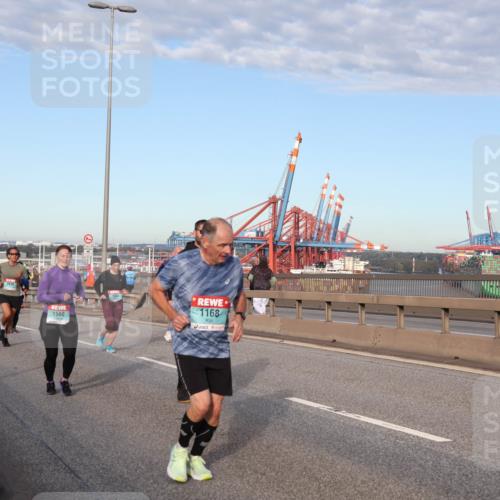 03.10.2024 - Köhlbrandbrückenlauf Matties Gatica Varas http://msf.ph/oto/7219142 03.10.2024 09:41:27 Position 2 1916, 1560, 1168 meine-sportfotos.de