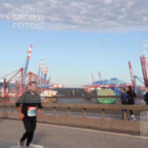 03.10.2024 - Köhlbrandbrückenlauf Matties Gatica Varas http://msf.ph/oto/7219257 03.10.2024 09:41:32 Position 2  meine-sportfotos.de