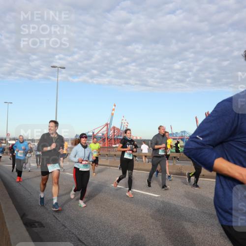 03.10.2024 - Köhlbrandbrückenlauf Matties Gatica Varas http://msf.ph/oto/7219310 03.10.2024 09:41:36 Position 2 1587, 1586, 910, 559 meine-sportfotos.de