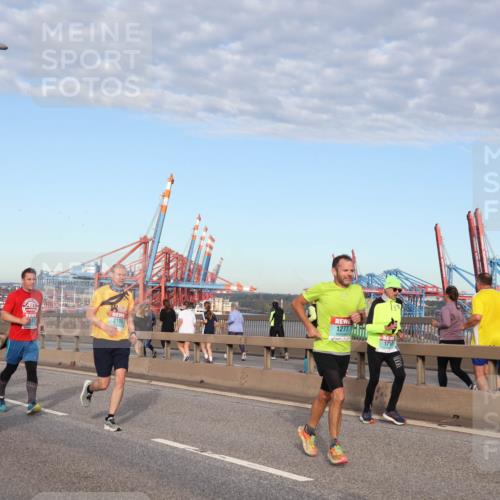 03.10.2024 - Köhlbrandbrückenlauf Matties Gatica Varas http://msf.ph/oto/7219336 03.10.2024 09:41:38 Position 2 1557, 1240, 07, 2105, 1277, 171 meine-sportfotos.de