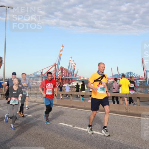 03.10.2024 - Köhlbrandbrückenlauf Matties Gatica Varas http://msf.ph/oto/7219373 03.10.2024 09:41:39 Position 2 1541, 1557, 1240, 2105, 3510, 3107 meine-sportfotos.de