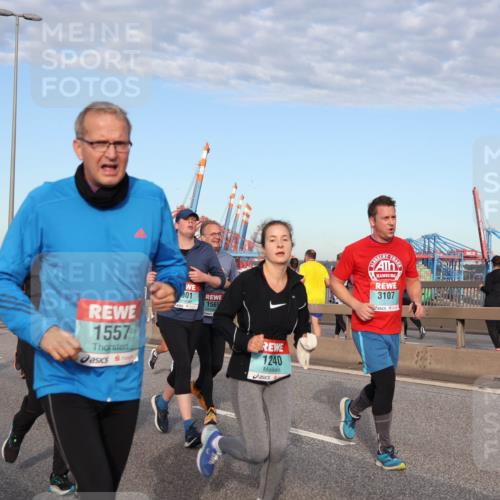 03.10.2024 - Köhlbrandbrückenlauf Matties Gatica Varas http://msf.ph/oto/7219415 03.10.2024 09:41:41 Position 2 1541, 1557, 901, 1565, 1240, 3107 meine-sportfotos.de