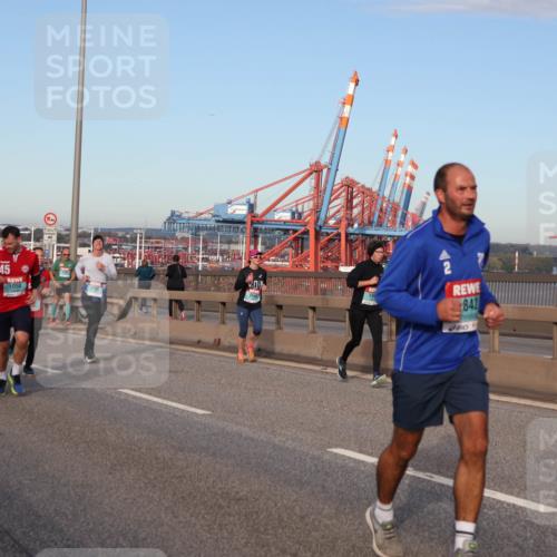 03.10.2024 - Köhlbrandbrückenlauf Matties Gatica Varas http://msf.ph/oto/7219755 03.10.2024 09:41:51 Position 2 8, 1272, 1913, 45, 1050, 842, 1843 meine-sportfotos.de