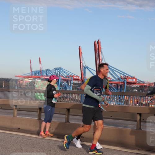 03.10.2024 - Köhlbrandbrückenlauf Matties Gatica Varas http://msf.ph/oto/7219984 03.10.2024 09:42:02 Position 2  meine-sportfotos.de