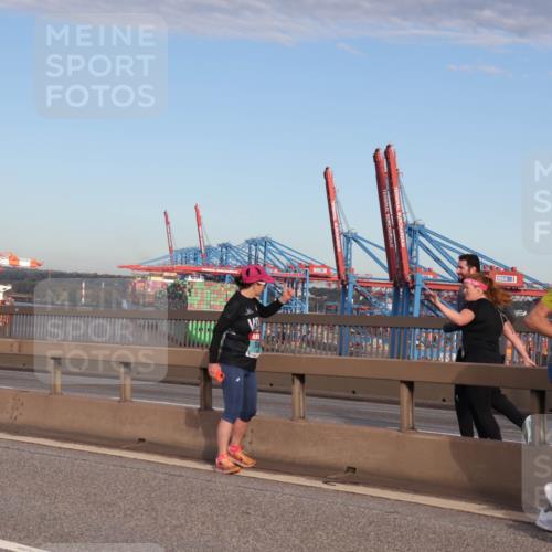 03.10.2024 - Köhlbrandbrückenlauf Matties Gatica Varas http://msf.ph/oto/7220000 03.10.2024 09:42:02 Position 2 2362 meine-sportfotos.de