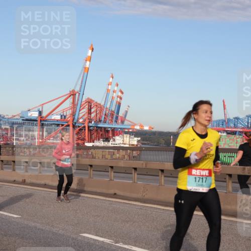 03.10.2024 - Köhlbrandbrückenlauf Matties Gatica Varas http://msf.ph/oto/7220041 03.10.2024 09:42:04 Position 2 1473, 1717, 7686 meine-sportfotos.de
