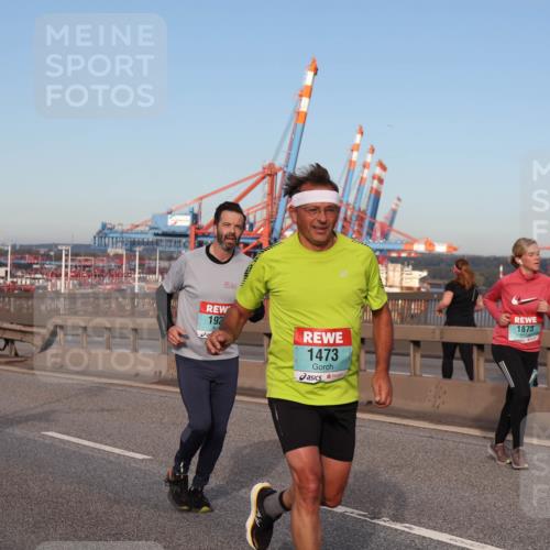 03.10.2024 - Köhlbrandbrückenlauf Matties Gatica Varas http://msf.ph/oto/7220075 03.10.2024 09:42:06 Position 2 2107, 192, 1473, 1873 meine-sportfotos.de