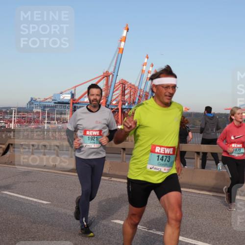 03.10.2024 - Köhlbrandbrückenlauf Matties Gatica Varas http://msf.ph/oto/7220082 03.10.2024 09:42:06 Position 2 07, 500, 1921, 1473, 873 meine-sportfotos.de