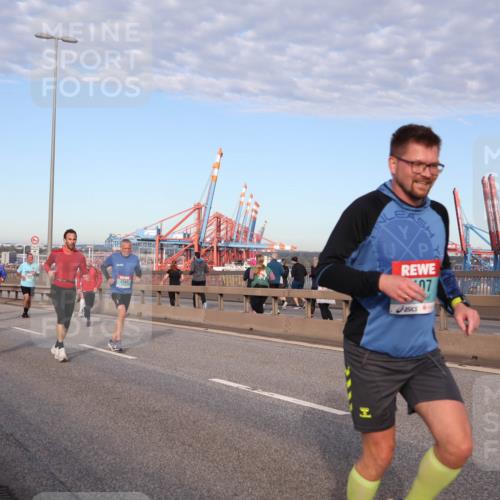 03.10.2024 - Köhlbrandbrückenlauf Matties Gatica Varas http://msf.ph/oto/7220220 03.10.2024 09:42:09 Position 2 1497, 2347, 07 meine-sportfotos.de