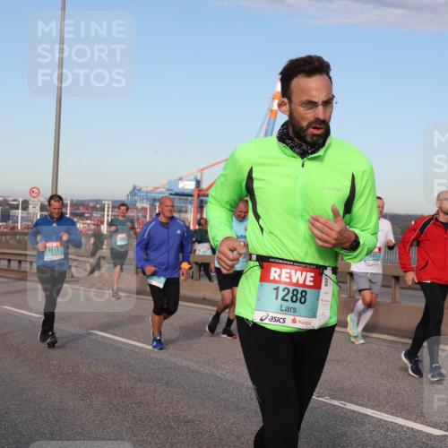 03.10.2024 - Köhlbrandbrückenlauf Matties Gatica Varas http://msf.ph/oto/7220390 03.10.2024 09:42:14 Position 2 1917, 1288, 288, 01, 1607 meine-sportfotos.de