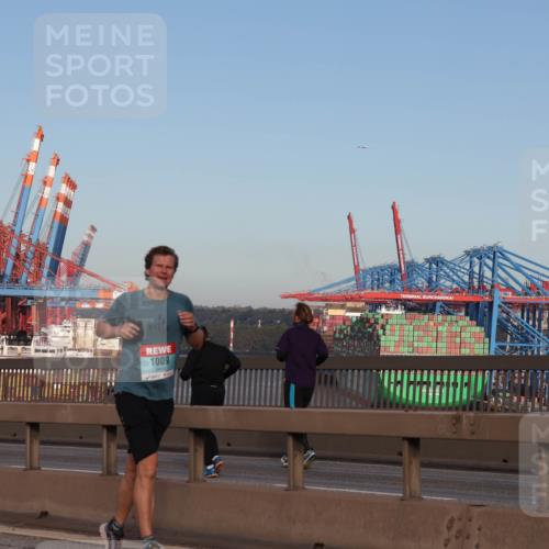 03.10.2024 - Köhlbrandbrückenlauf Matties Gatica Varas http://msf.ph/oto/7220522 03.10.2024 09:42:17 Position 2  meine-sportfotos.de