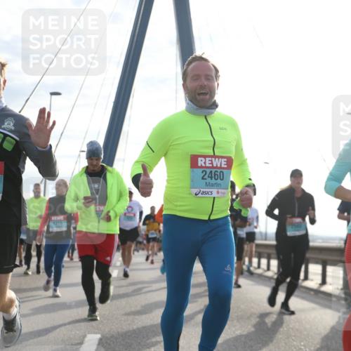 03.10.2024 - Köhlbrandbrückenlauf Jannik Wohlers http://msf.ph/oto/7253736 03.10.2024 09:27:54 Position 1 2462, 1715, 2460, 2461 meine-sportfotos.de
