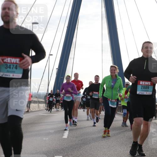 03.10.2024 - Köhlbrandbrückenlauf Jannik Wohlers http://msf.ph/oto/7264721 03.10.2024 09:30:10 Position 1 3474, 2889, 2615, 1803, 2353, 201, 2574 meine-sportfotos.de