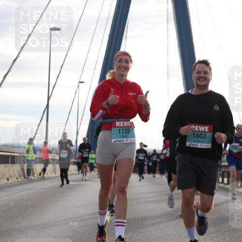 03.10.2024 - Köhlbrandbrückenlauf Jannik Wohlers http://msf.ph/oto/7265079 03.10.2024 09:30:13 Position 1 1739, 1803, 202 meine-sportfotos.de