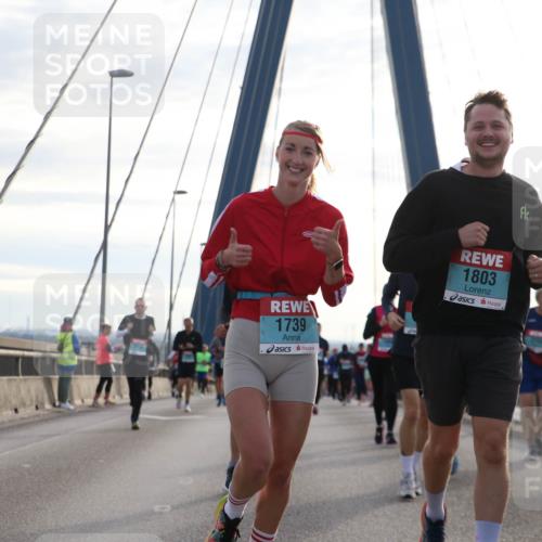 03.10.2024 - Köhlbrandbrückenlauf Jannik Wohlers http://msf.ph/oto/7265122 03.10.2024 09:30:14 Position 1 1739, 1803 meine-sportfotos.de