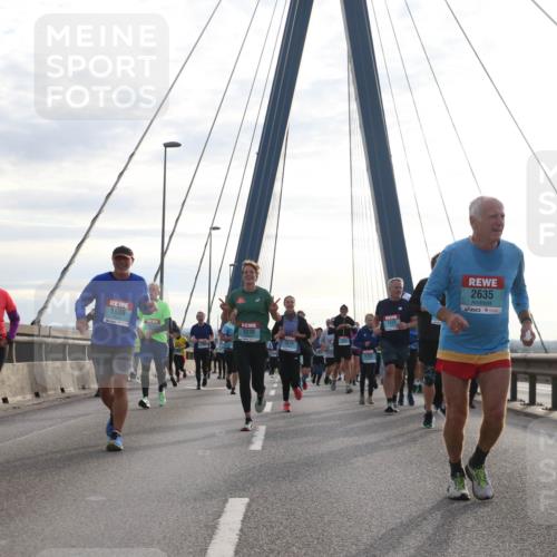 03.10.2024 - Köhlbrandbrückenlauf Jannik Wohlers http://msf.ph/oto/7265955 03.10.2024 09:30:28 Position 1 3361, 2545, 1639, 3239, 3228, 2635, 2372 meine-sportfotos.de