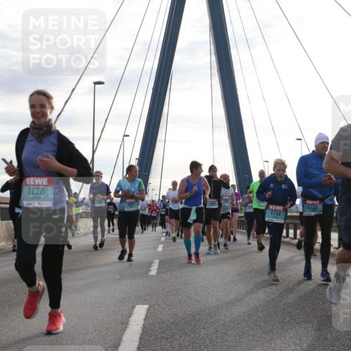 03.10.2024 - Köhlbrandbrückenlauf Jannik Wohlers http://msf.ph/oto/7266054 03.10.2024 09:30:32 Position 1 839, 3228, 2801, 1732, 1733, 1532, 1540 meine-sportfotos.de