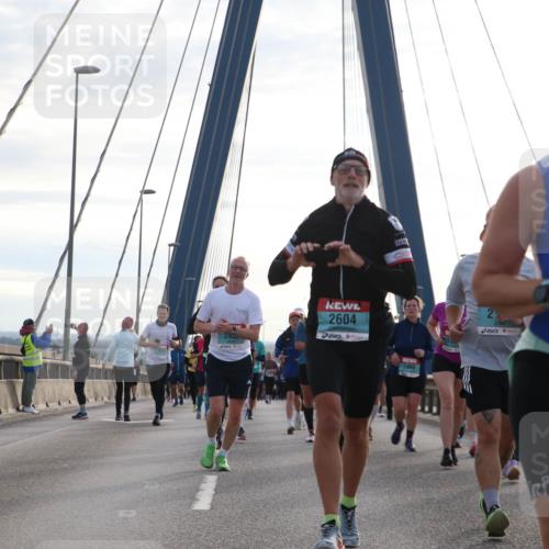 03.10.2024 - Köhlbrandbrückenlauf Jannik Wohlers http://msf.ph/oto/7266211 03.10.2024 09:30:34 Position 1 2886, 243, 2604, 2860 meine-sportfotos.de