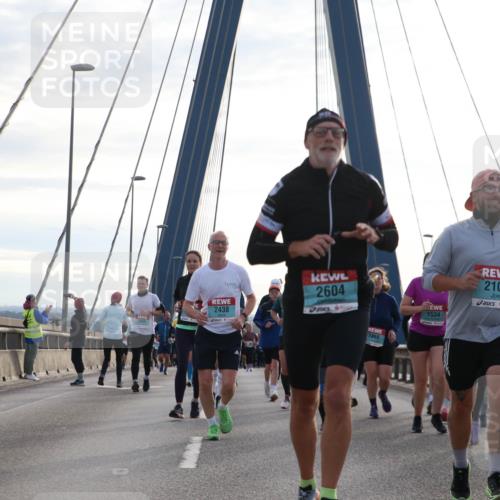 03.10.2024 - Köhlbrandbrückenlauf Jannik Wohlers http://msf.ph/oto/7266230 03.10.2024 09:30:35 Position 1 2885, 2438, 3360, 2604, 2860, 2104, 1534 meine-sportfotos.de