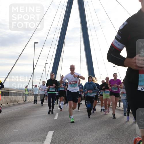 03.10.2024 - Köhlbrandbrückenlauf Jannik Wohlers http://msf.ph/oto/7266250 03.10.2024 09:30:36 Position 1 9, 2438, 2680, 1594, 1775, 1752, 1534, 2604 meine-sportfotos.de