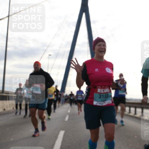 03.10.2024 - Köhlbrandbrückenlauf Jannik Wohlers http://msf.ph/oto/7268549 03.10.2024 09:30:44 Position 1 2531, 3183 meine-sportfotos.de
