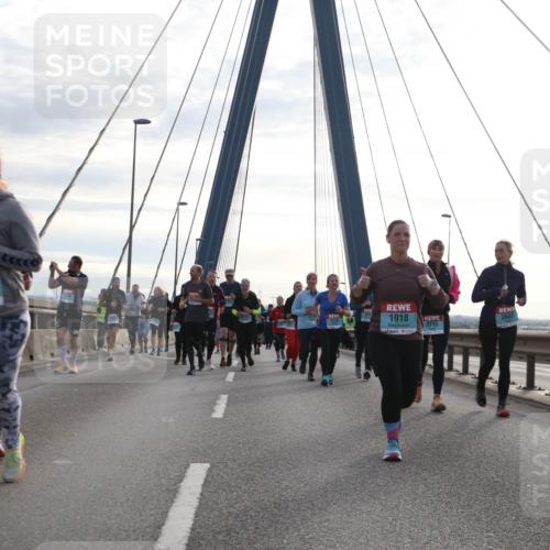 03.10.2024 - Köhlbrandbrückenlauf Jannik Wohlers http://msf.ph/oto/7268942 03.10.2024 09:30:52 Position 1 3571, 1578, 1918, 2687, 2713 meine-sportfotos.de