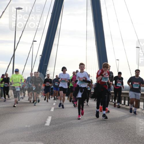 03.10.2024 - Köhlbrandbrückenlauf Jannik Wohlers http://msf.ph/oto/7269825 03.10.2024 09:31:08 Position 1 2888, 3057, 318, 30, 3738 meine-sportfotos.de