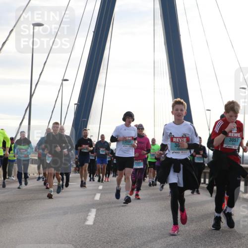 03.10.2024 - Köhlbrandbrückenlauf Jannik Wohlers http://msf.ph/oto/7270290 03.10.2024 09:31:10 Position 1 2382, 2888, 3188, 30, 2337, 2171, 3057, 3738 meine-sportfotos.de
