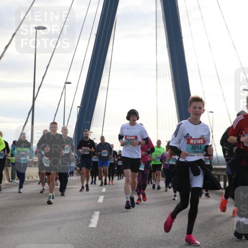03.10.2024 - Köhlbrandbrückenlauf Jannik Wohlers http://msf.ph/oto/7270409 03.10.2024 09:31:10 Position 1 2381, 2382, 2888, 31, 3014, 3738 meine-sportfotos.de