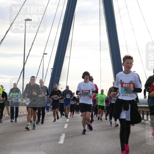 03.10.2024 - Köhlbrandbrückenlauf Jannik Wohlers http://msf.ph/oto/7270413 03.10.2024 09:31:10 Position 1 2888, 30, 2257, 3738, 3188, 2280 meine-sportfotos.de