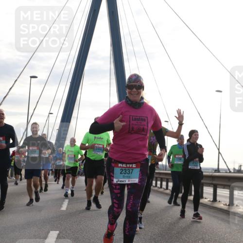 03.10.2024 - Köhlbrandbrückenlauf Jannik Wohlers http://msf.ph/oto/7270840 03.10.2024 09:31:14 Position 1 2382, 3405, 2383, 3259, 2407, 2408, 2337, 2171, 3093 meine-sportfotos.de