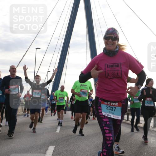 03.10.2024 - Köhlbrandbrückenlauf Jannik Wohlers http://msf.ph/oto/7270853 03.10.2024 09:31:14 Position 1 3405, 2383, 3259, 2407, 2408, 2337, 1190, 2171 meine-sportfotos.de