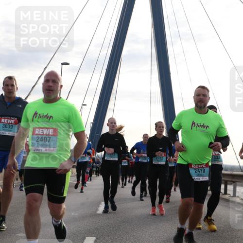 03.10.2024 - Köhlbrandbrückenlauf Jannik Wohlers http://msf.ph/oto/7271563 03.10.2024 09:31:17 Position 1 3039, 2407, 123, 2398, 2722, 3193, 2410, 2832 meine-sportfotos.de