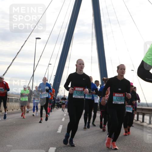 03.10.2024 - Köhlbrandbrückenlauf Jannik Wohlers http://msf.ph/oto/7271601 03.10.2024 09:31:18 Position 1 2601, 2723, 3193, 2398, 2722, 2175, 2410 meine-sportfotos.de
