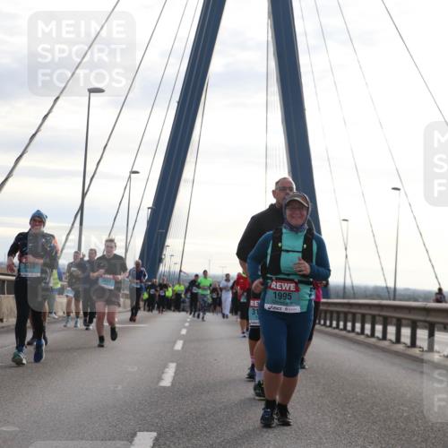 03.10.2024 - Köhlbrandbrückenlauf Jannik Wohlers http://msf.ph/oto/7271780 03.10.2024 09:31:25 Position 1 2469, 2032, 31, 1995, 2748 meine-sportfotos.de