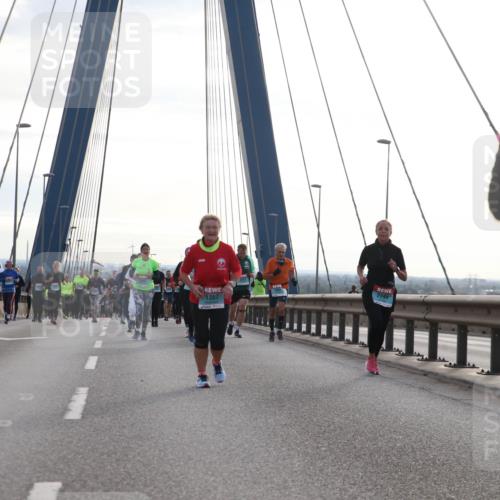 03.10.2024 - Köhlbrandbrückenlauf Jannik Wohlers http://msf.ph/oto/7271987 03.10.2024 09:31:29 Position 1 2145, 1357, 25 meine-sportfotos.de