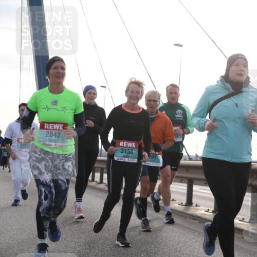 03.10.2024 - Köhlbrandbrückenlauf Jannik Wohlers http://msf.ph/oto/7274229 03.10.2024 09:31:36 Position 1 3766, 3681, 2843, 3153, 991 meine-sportfotos.de