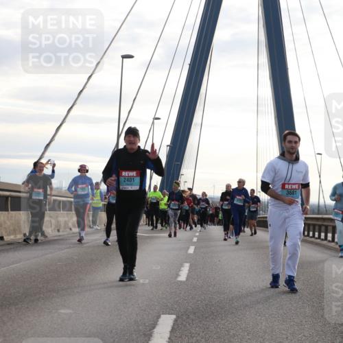 03.10.2024 - Köhlbrandbrückenlauf Jannik Wohlers http://msf.ph/oto/7274250 03.10.2024 09:31:37 Position 1 2401, 34, 2924, 3681, 1765 meine-sportfotos.de