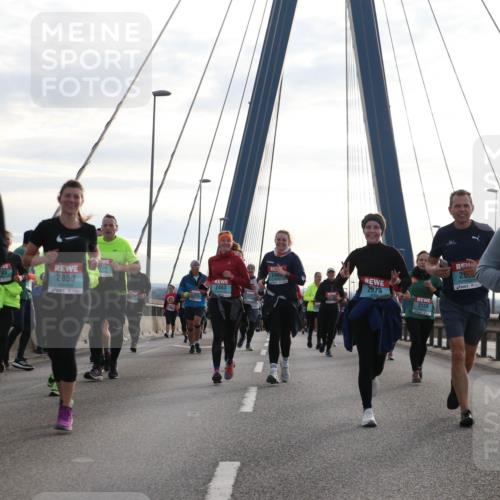03.10.2024 - Köhlbrandbrückenlauf Jannik Wohlers http://msf.ph/oto/7274389 03.10.2024 09:31:45 Position 1 2597, 203, 2739, 2850, 2465, 2973, 2463, 3128, 2645 meine-sportfotos.de