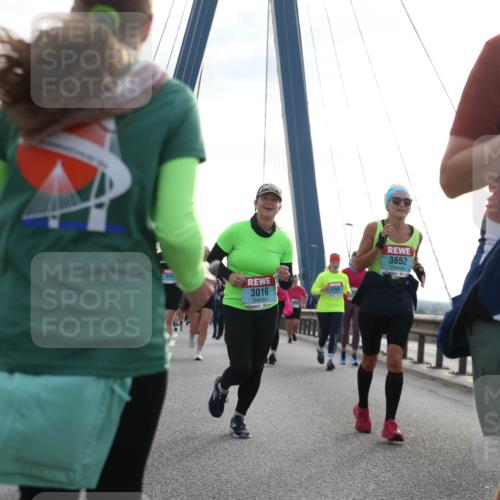 03.10.2024 - Köhlbrandbrückenlauf Jannik Wohlers http://msf.ph/oto/7275559 03.10.2024 09:32:09 Position 1 2164, 3016, 3652, 1328 meine-sportfotos.de