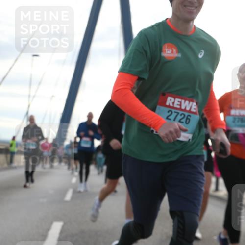 03.10.2024 - Köhlbrandbrückenlauf Jannik Wohlers http://msf.ph/oto/7275708 03.10.2024 09:32:13 Position 1 2726, 2768 meine-sportfotos.de