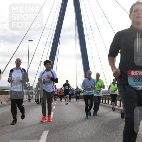 03.10.2024 - Köhlbrandbrückenlauf Jannik Wohlers http://msf.ph/oto/7284438 03.10.2024 09:32:29 Position 1 2637, 2785, 2677, 3205, 2999, 2302 meine-sportfotos.de