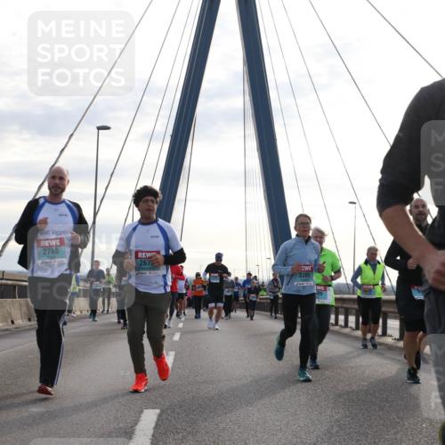 03.10.2024 - Köhlbrandbrückenlauf Jannik Wohlers http://msf.ph/oto/7284445 03.10.2024 09:32:29 Position 1 637, 2785, 267, 3205, 99, 2302 meine-sportfotos.de