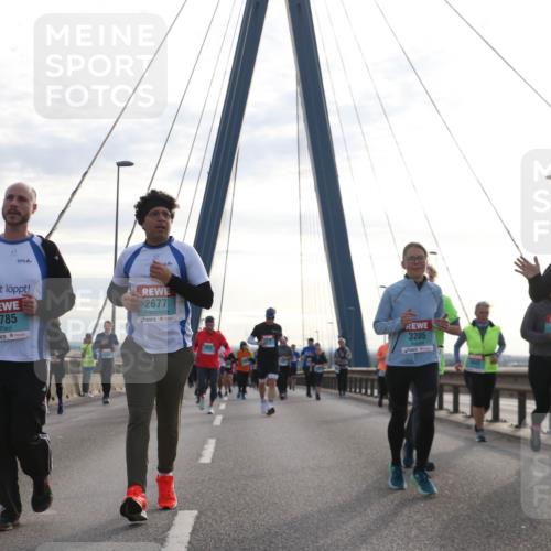 03.10.2024 - Köhlbrandbrückenlauf Jannik Wohlers http://msf.ph/oto/7284461 03.10.2024 09:32:30 Position 1 58, 2785, 2677, 3205, 2922 meine-sportfotos.de