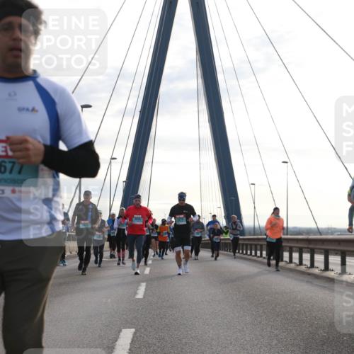 03.10.2024 - Köhlbrandbrückenlauf Jannik Wohlers http://msf.ph/oto/7284498 03.10.2024 09:32:31 Position 1 2677, 2481, 3274, 3205 meine-sportfotos.de