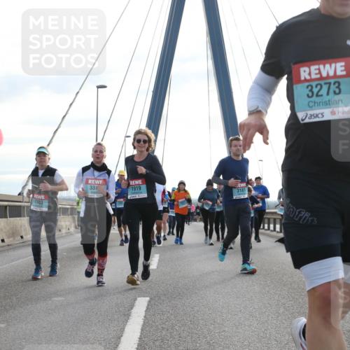 03.10.2024 - Köhlbrandbrückenlauf Jannik Wohlers http://msf.ph/oto/7284636 03.10.2024 09:32:36 Position 1 1, 2303, 337, 1919, 1445, 3181, 3273 meine-sportfotos.de