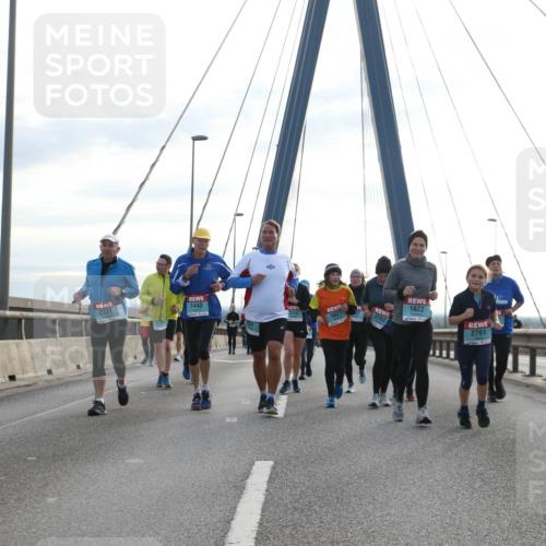 03.10.2024 - Köhlbrandbrückenlauf Jannik Wohlers http://msf.ph/oto/7284688 03.10.2024 09:32:38 Position 1 2331, 1445, 2254, 1621, 2762, 1622, 2761 meine-sportfotos.de